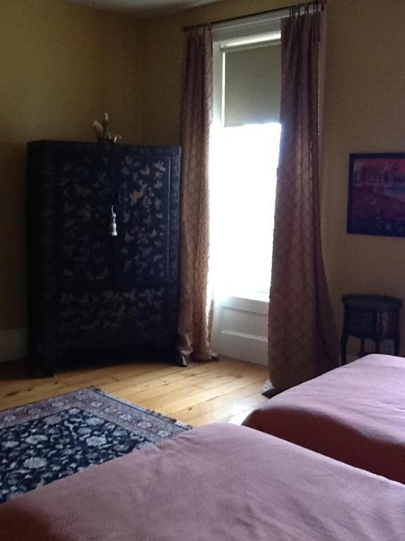 Mackechnie House Bed & Breakfast Cobourg Ruang foto